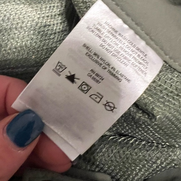 Columbia Women's Hiking Active Nylon Convertible Pants Green Cinch hem 16 Short - Picture 10 of 14